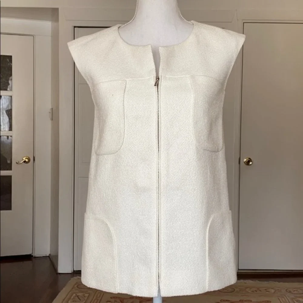 CHANEL White Cotton Pique Zip Up sleeveless Jacket Vest size 36 US 2/4 XS/S
